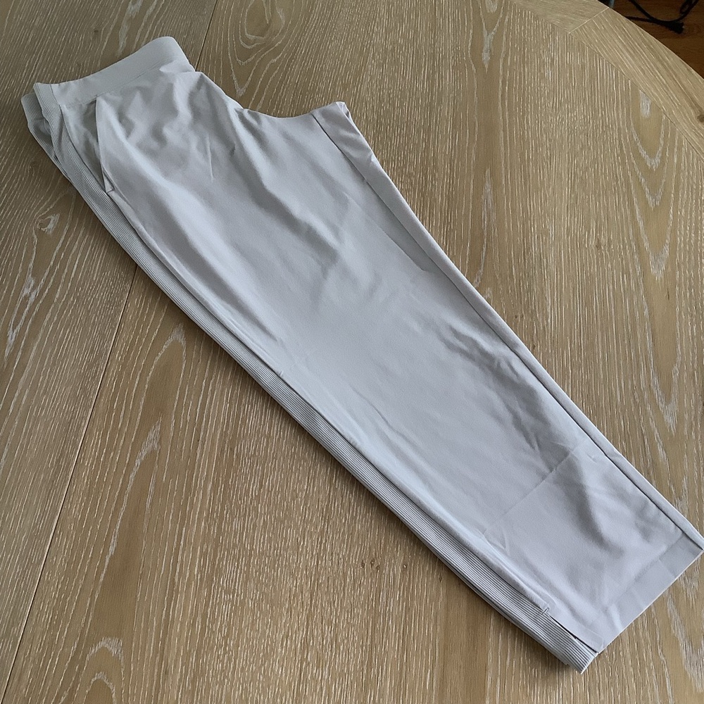 Athleta Brooklyn Mid Rise Ankle Pant Abalone Tan Size 12 - Picture 3 of 13